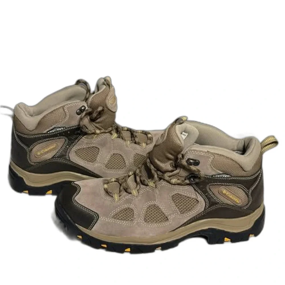 Columbia Men's Hiking Boots - US 10.5 / UK 10 / EUR 44 2/3 - $65 - Like New